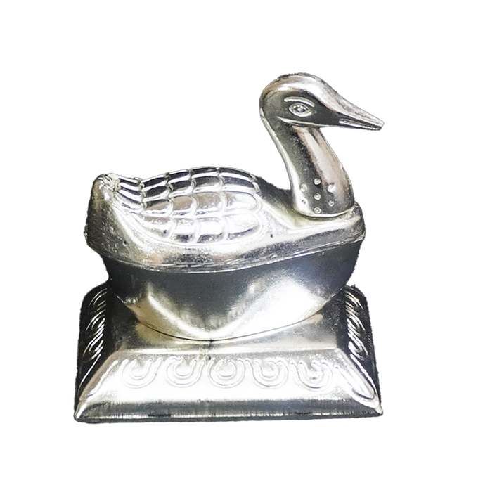 White Metal Swan Showpiece-King of Cards