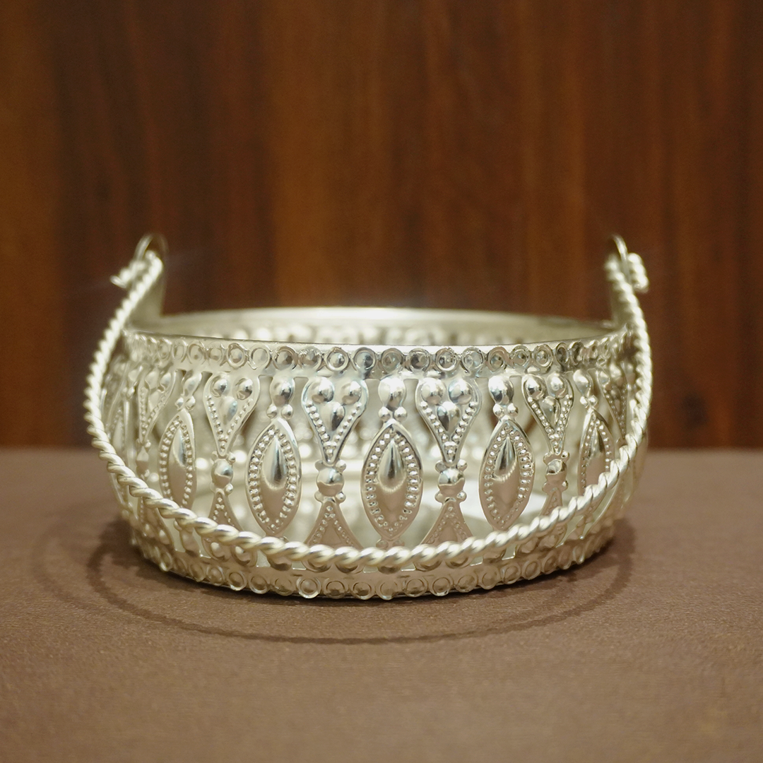 Metal Flower Small Basket-King of Cards