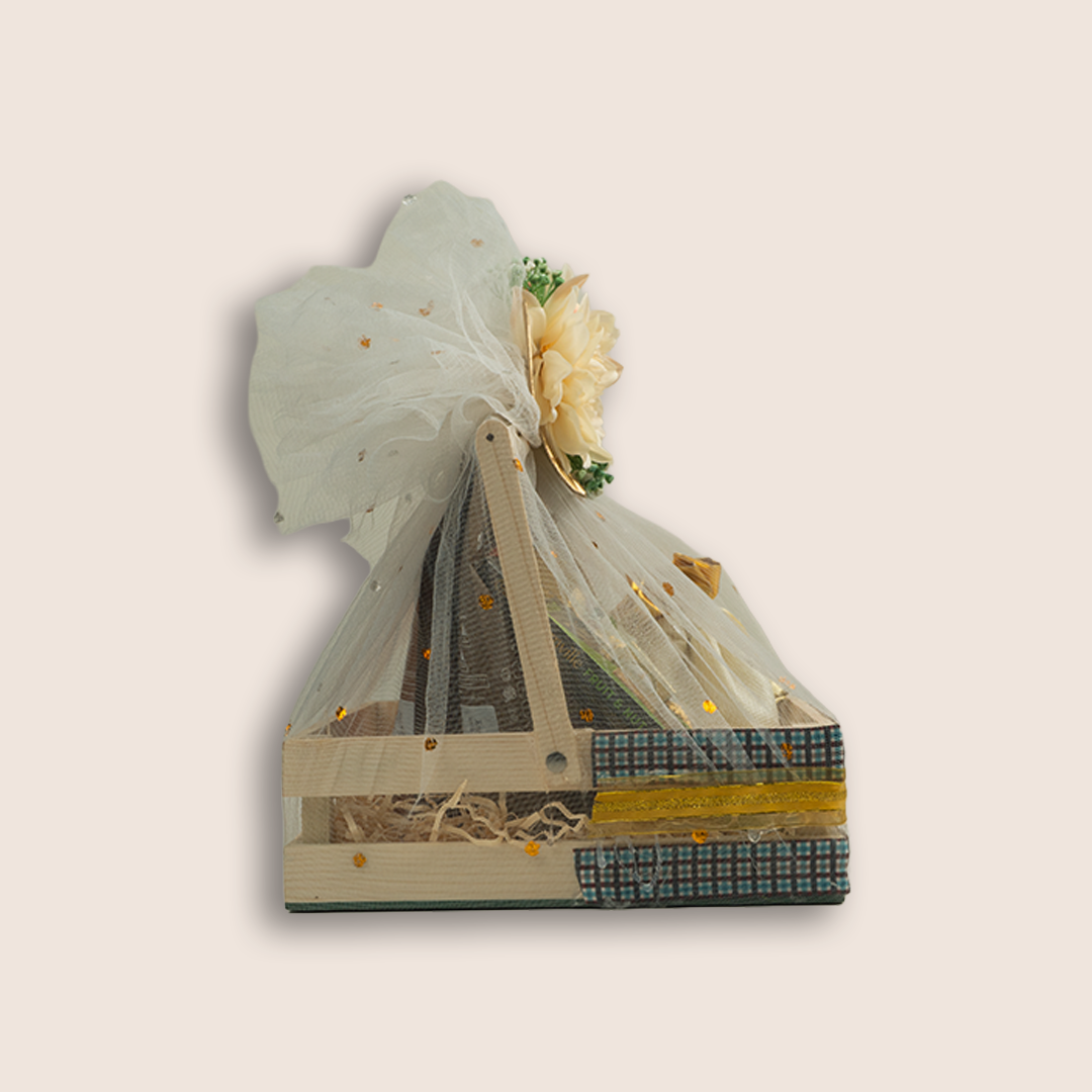 Golden Bloom Luxury Tray Gift Hamper - KLGH0130