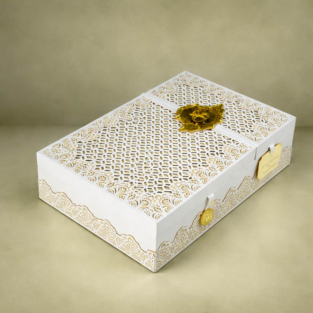 Cream Gold Laser-Cut Luxury Invitaion Box-KNLW20246