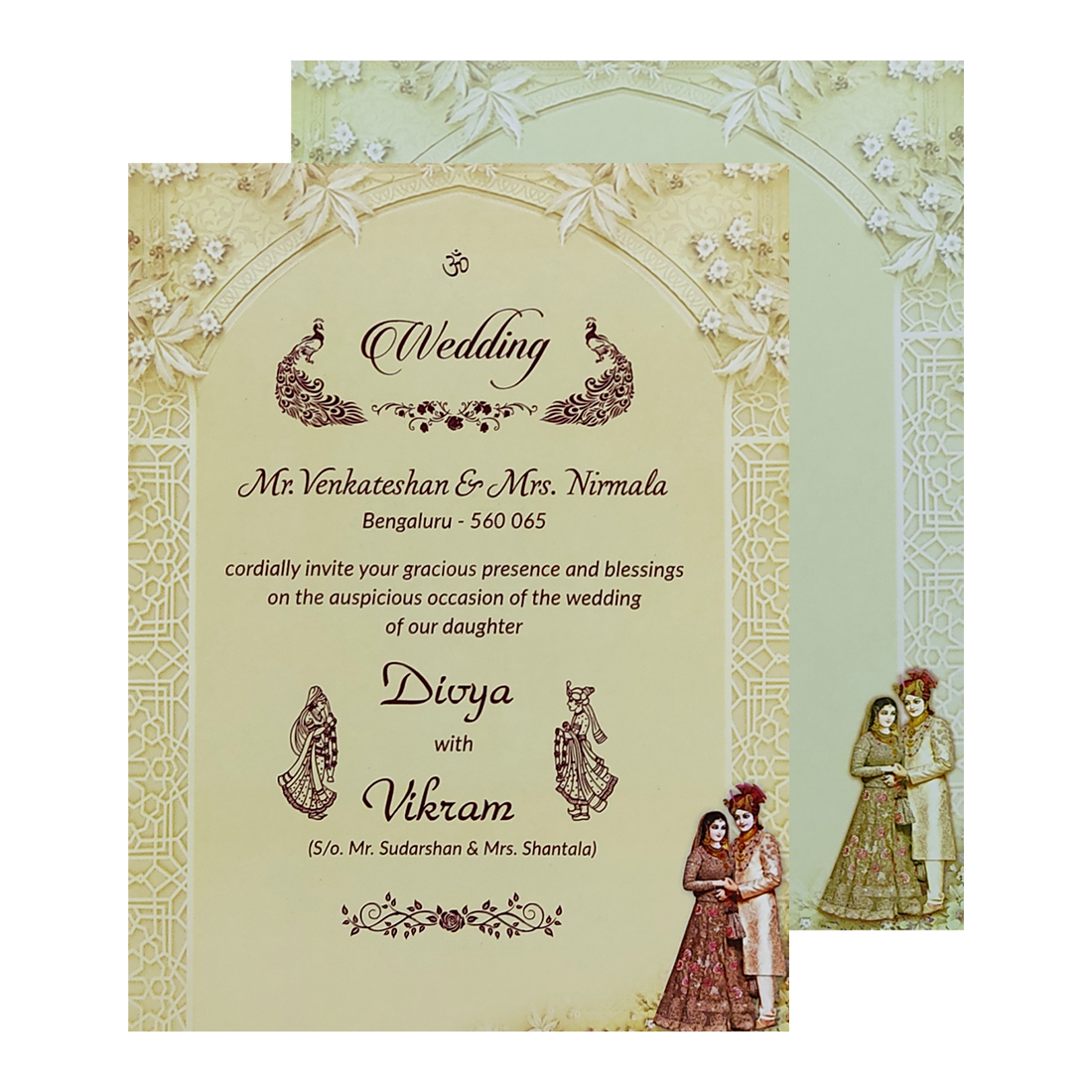 Cream Royal Bride Groom Padded Invitation Card-KNMO9302