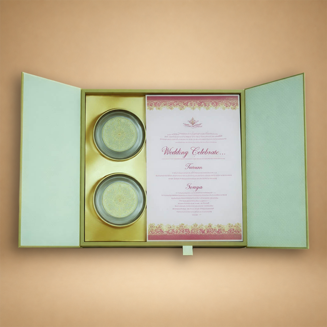 Green Emblem Wedding Invitation Box-KMMEX8390