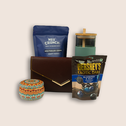 Cream Wooden Charm Premium Gift Hamper- KLGH0090