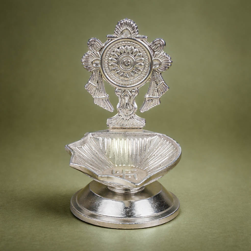 White Metal Shankh Diya-GRI0360