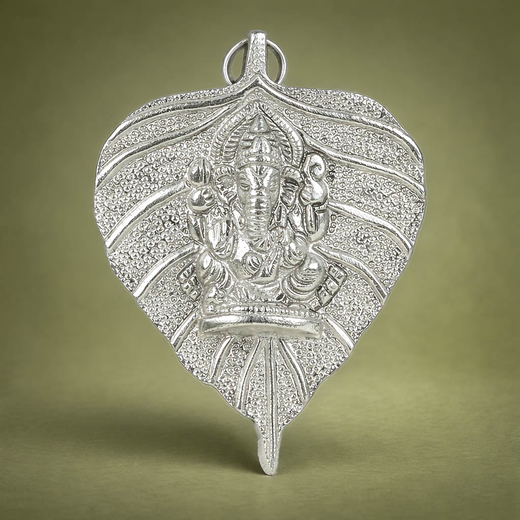 Wall Hanging Ganesha on Peepal Leaf-GRI0660