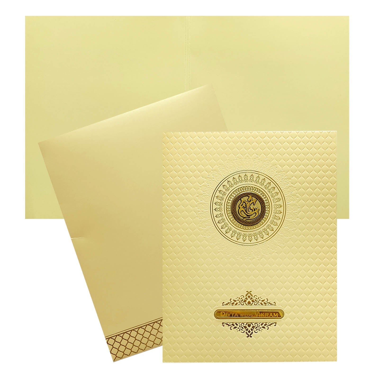 Selling Sandal embossed ganesha invitation card online. Buying invitation cards made easy with King of Cards! ? Customer Support ? Home Delivery.