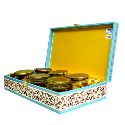 Cream Royal Horse Box Wedding Invitation-King of Cards