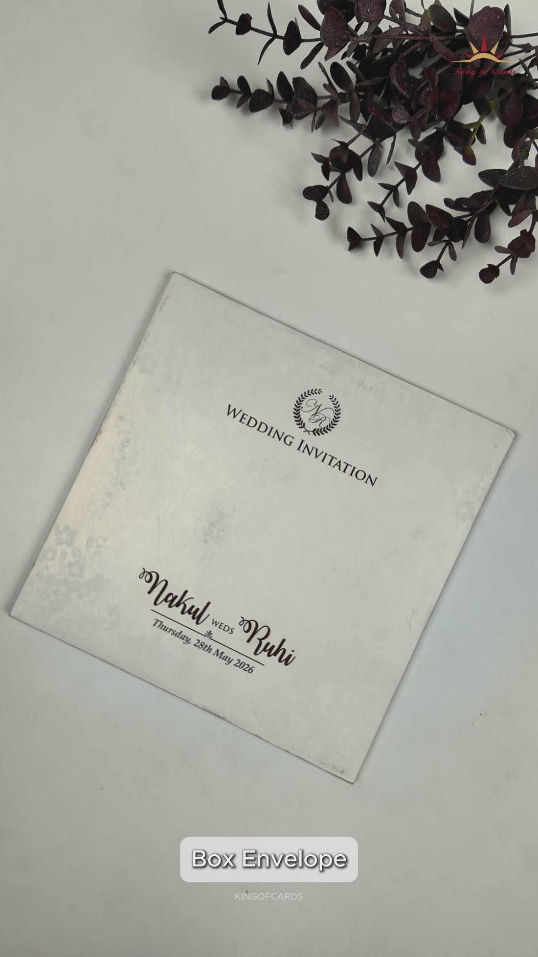 White Floral Gold Circle Padded Wedding Card-KRE28310