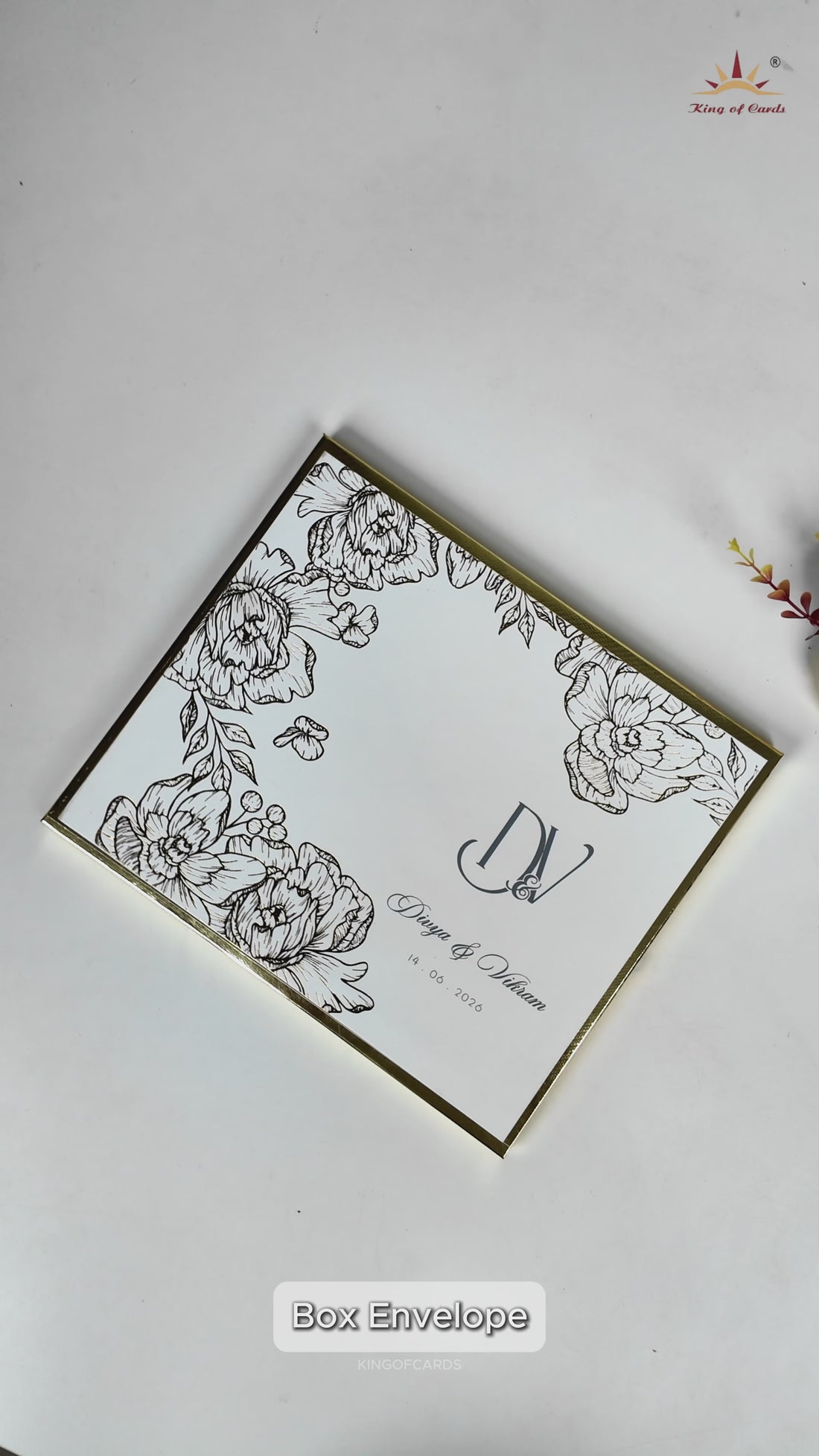 White Padded Floral Wedding Card-KNK4011G